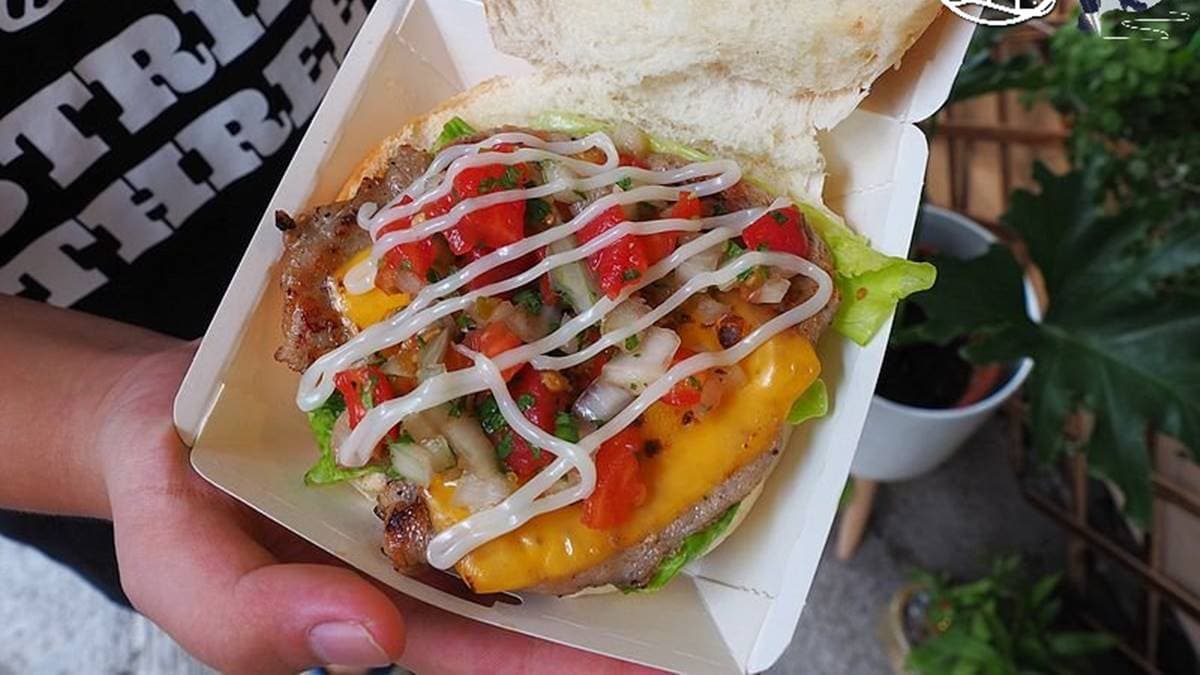 限量秒殺!隱藏版早午餐「炸蛋滷肉飯」爆漿蛋黃超銷魂,「蔥燒豬小本丸」加紫蘇更開胃 限量秒殺!隱藏版早午餐「炸蛋滷肉飯」爆漿蛋黃超銷魂,「蔥燒豬小本丸」加紫蘇更開胃