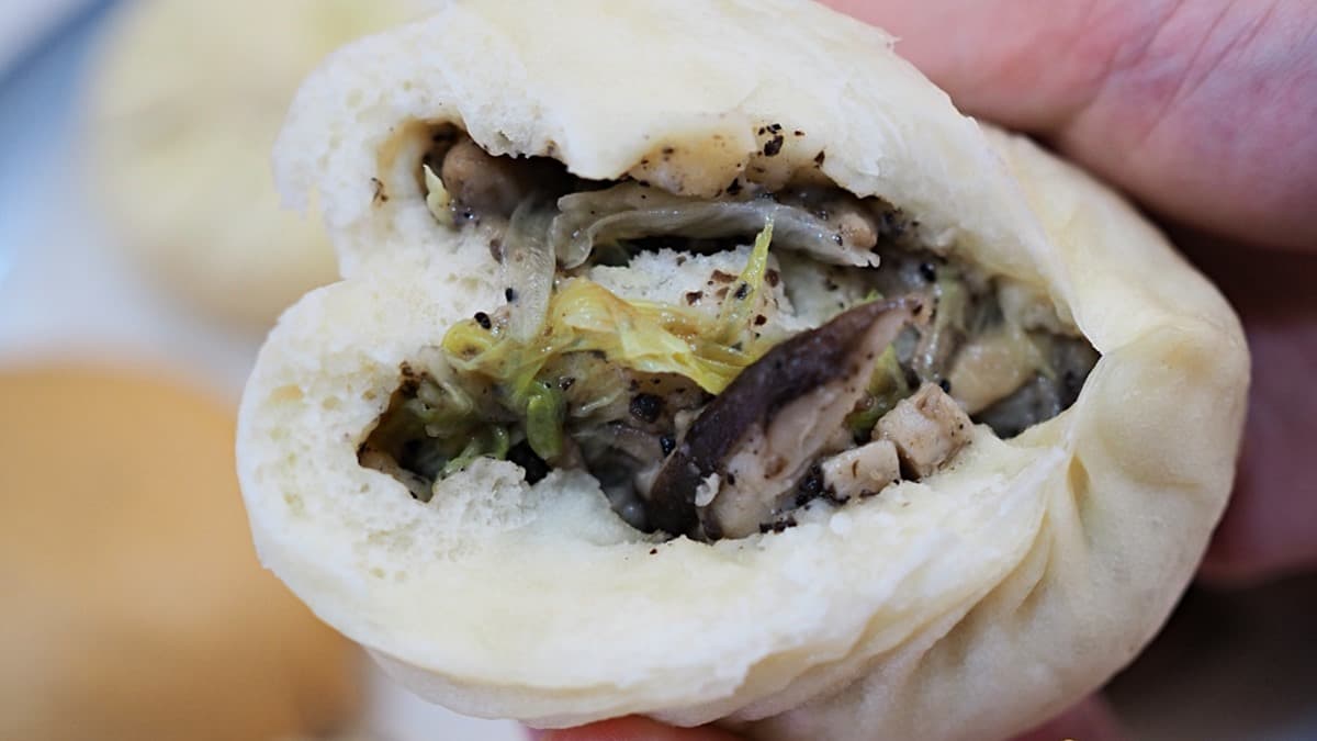 素食者福音!手工酵母包吃得到超濃郁「法式松露」,甜口味先嗑桂花芋頭、爆漿黑糖包 素食者福音!手工酵母包吃得到超濃郁「法式松露」,甜口味先嗑桂花芋頭、爆漿黑糖包