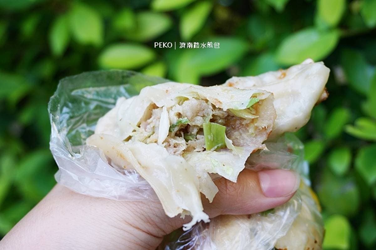 前總統御用早餐!「西點酵母水煎包」厚實麵皮口感像煎餅,飽嘴韭菜盒餡料豐富也必嘗 前總統御用早餐!「西點酵母水煎包」厚實麵皮口感像煎餅,飽嘴韭菜盒餡料豐富也必嘗
