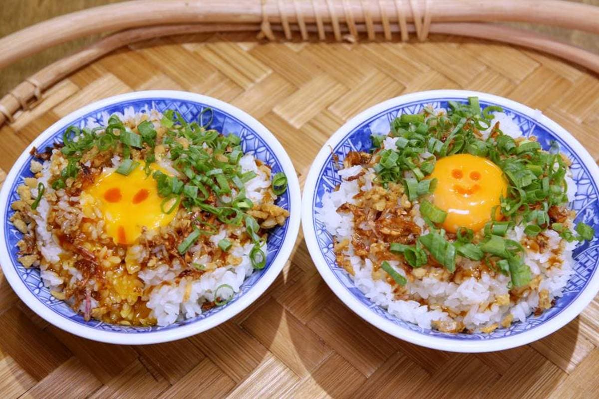 【新開店】買一送一!古早味麵店必嘗Q彈「拉仔麵」,每日鮮榨豬油「微笑拌飯」超療癒 【新開店】買一送一!古早味麵店必嘗Q彈「拉仔麵」,每日鮮榨豬油「微笑拌飯」超療癒