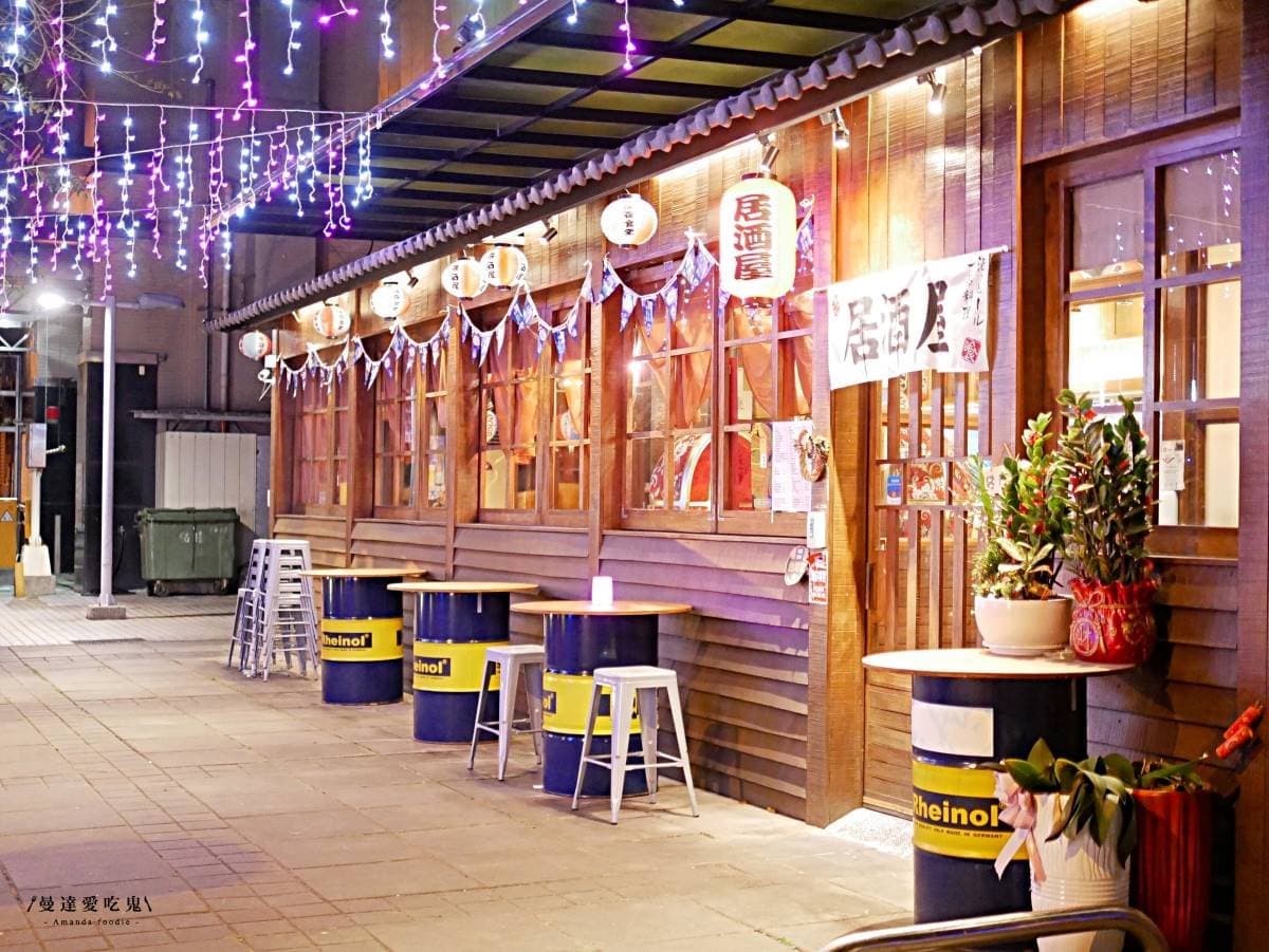 五星級主廚坐鎮!道地居酒屋必點微甜「焦糖鮭魚握壽司」,薄皮酥炸軟殼蟹愈咬愈唰嘴 五星級主廚坐鎮!道地居酒屋必點微甜「焦糖鮭魚握壽司」,薄皮酥炸軟殼蟹愈咬愈唰嘴