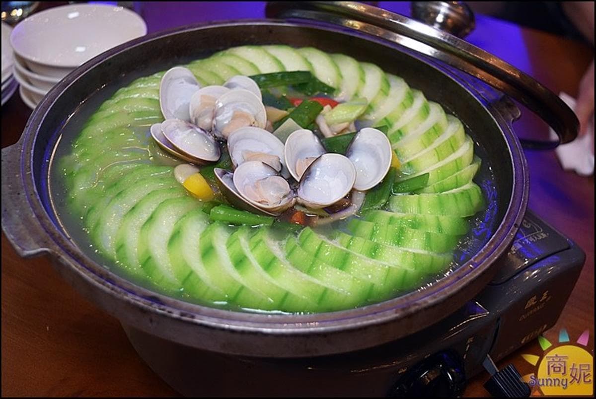 整艘船開進店!IG暴紅「海鮮餐廳」必點隱藏版鹽焗蝦,屏東直送「泰國蝦」每隻都爆膏 整艘船開進店!IG暴紅「海鮮餐廳」必點隱藏版鹽焗蝦,屏東直送「泰國蝦」每隻都爆膏
