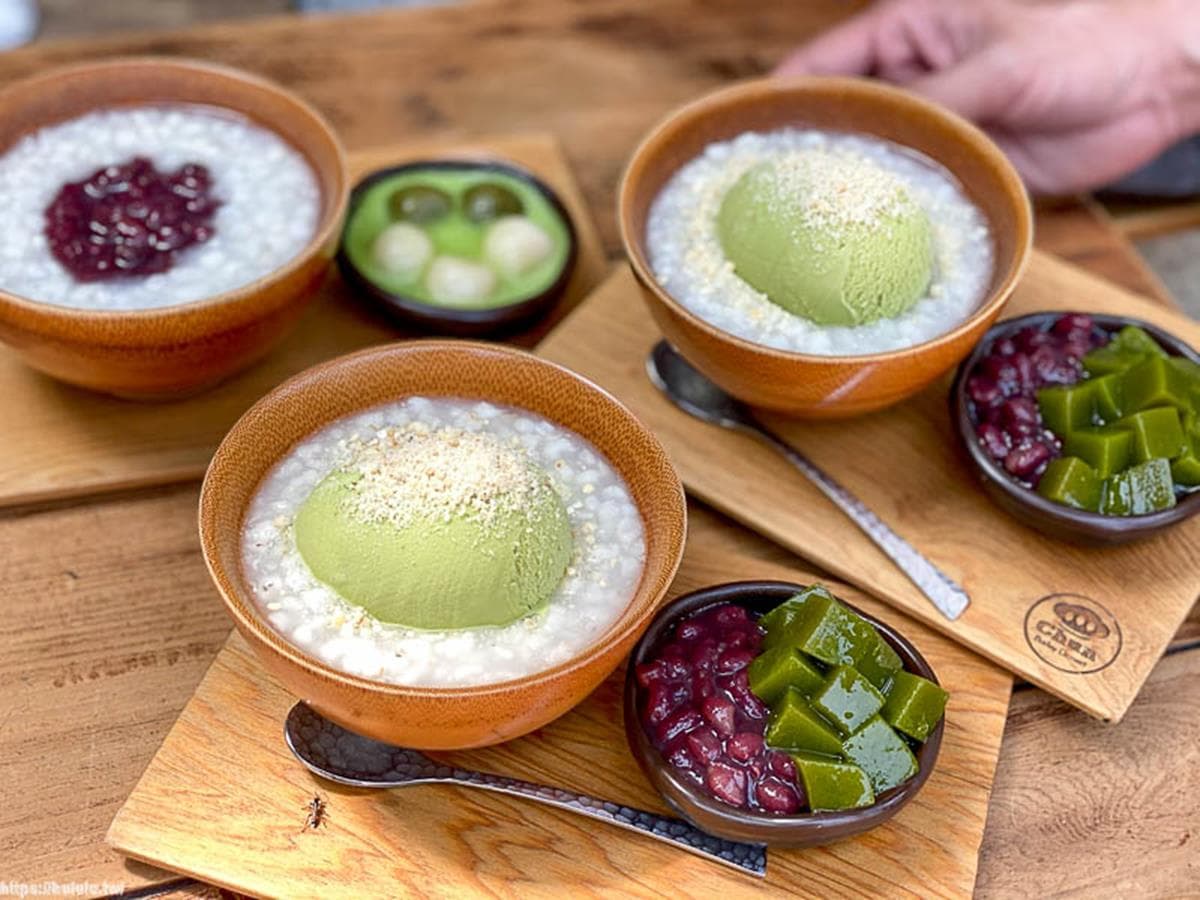 網美打卡必吃!老宅「薏仁湯」淋現涮抹茶超濃郁,再搭手作白玉、冰淇淋口感更豐富 網美打卡必吃!老宅「薏仁湯」淋現涮抹茶超濃郁,再搭手作白玉、冰淇淋口感更豐富