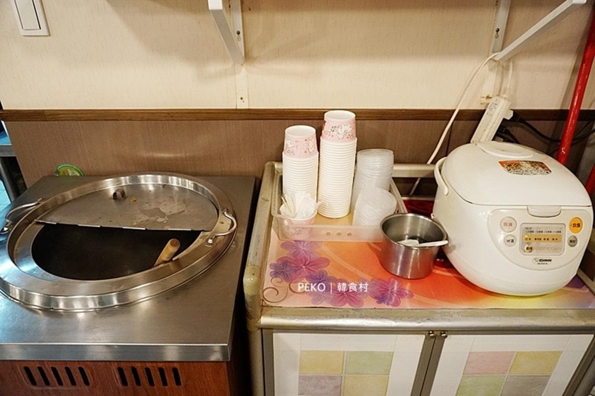 CP值破表!道地韓式料理內用湯品、紫米飯無限續,必點大分量「部隊鍋」酸辣超過癮 CP值破表!道地韓式料理內用湯品、紫米飯無限續,必點大分量「部隊鍋」酸辣超過癮