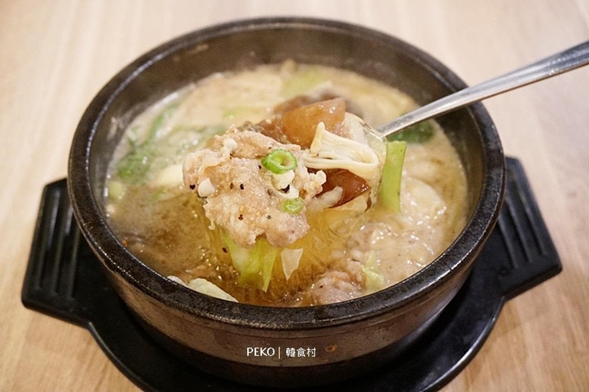 CP值破表!道地韓式料理內用湯品、紫米飯無限續,必點大分量「部隊鍋」酸辣超過癮 CP值破表!道地韓式料理內用湯品、紫米飯無限續,必點大分量「部隊鍋」酸辣超過癮