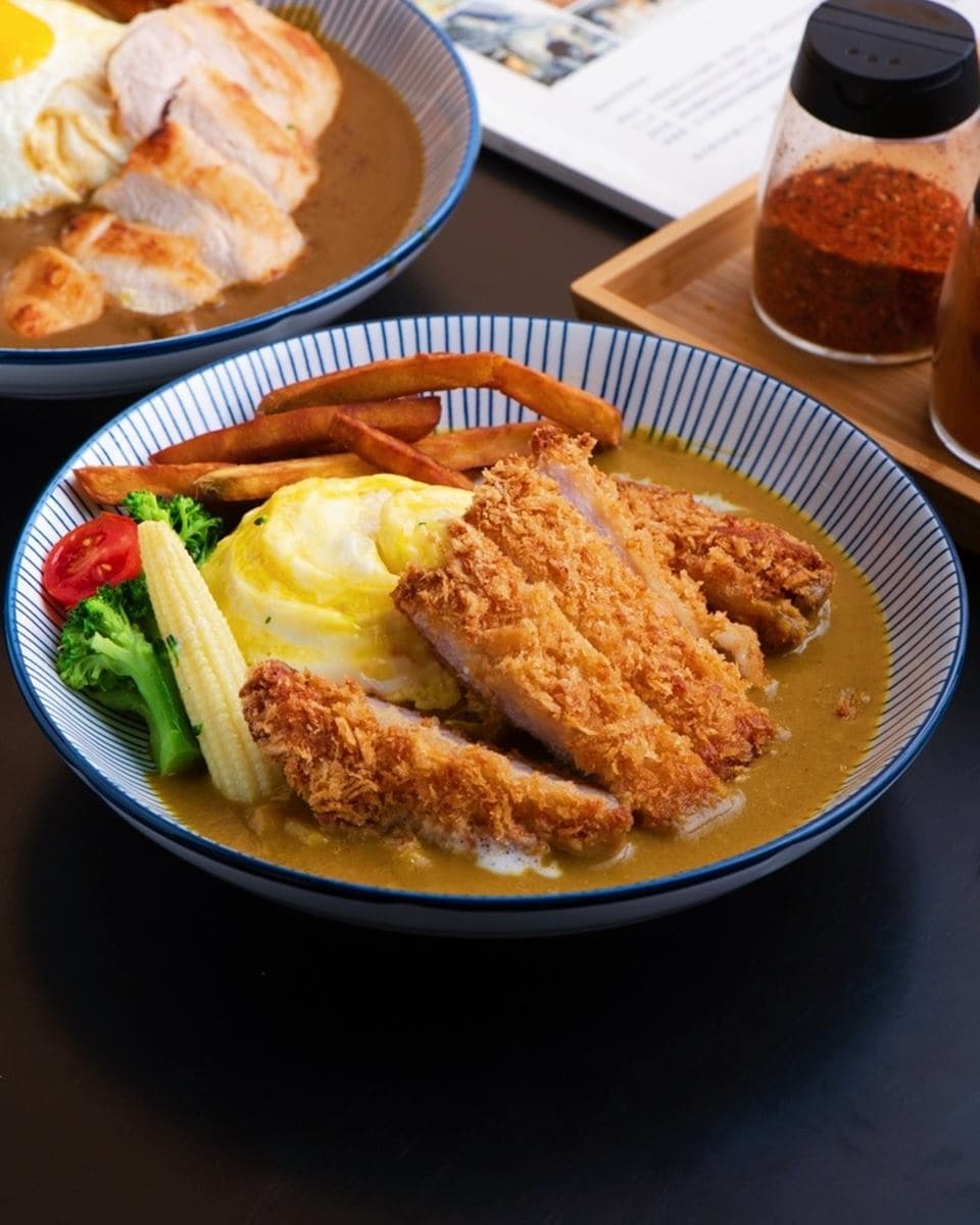 不怕吃不飽!獨門祕製「混醬咖哩」加飯不用錢,超酥脆唐揚炸雞冷掉也好吃 不怕吃不飽!獨門祕製「混醬咖哩」加飯不用錢,超酥脆唐揚炸雞冷掉也好吃