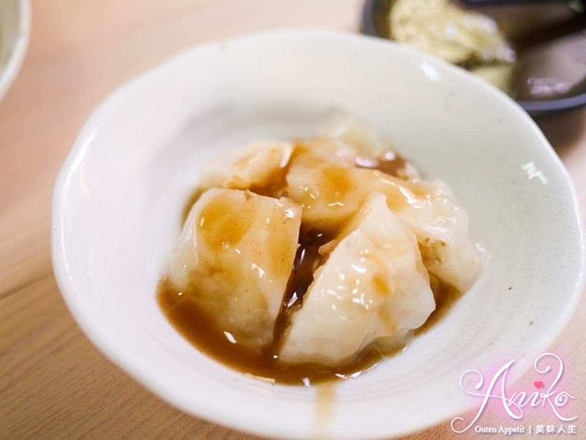 老饕最愛古早味!60年老店「黑白切」必嗑招牌蟹丸,再搭「靈魂醬料」更唰嘴 老饕最愛古早味!60年老店「黑白切」必嗑招牌蟹丸,再搭「靈魂醬料」更唰嘴
