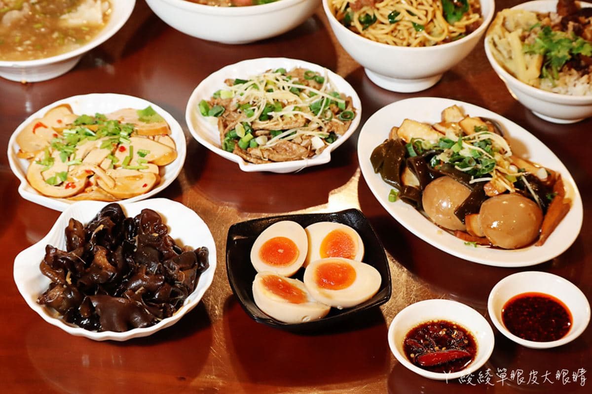 在地部落客口袋名單!新竹5家銅板價美食:25元爆餡芋球、「配料山」剉冰、3拼魷魚羹 在地部落客口袋名單!新竹5家銅板價美食:25元爆餡芋球、「配料山」剉冰、3拼魷魚羹