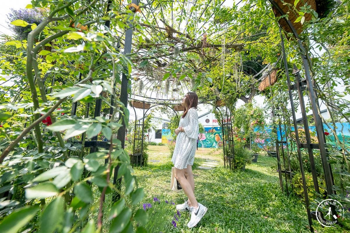 1秒到海島!南洋風打卡點「純白沙灘」拍偽出國美照,再走油紙傘隧道賞彩虹光影 1秒到海島!南洋風打卡點「純白沙灘」拍偽出國美照,再走油紙傘隧道賞彩虹光影