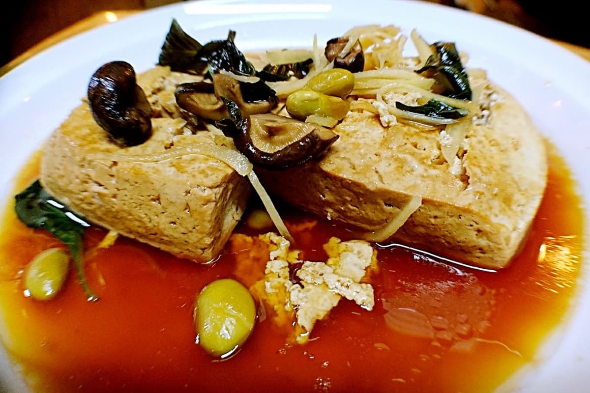 《2021米其林指南》台北8大夜市23攤上榜:菊花肉麵、冰火湯圓、香酥芋丸超欠吃 《2021米其林指南》台北8大夜市23攤上榜:菊花肉麵、冰火湯圓、香酥芋丸超欠吃