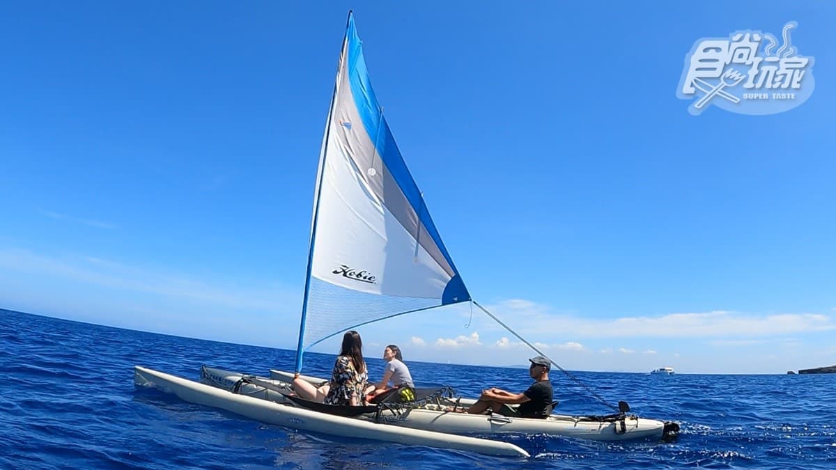 全台唯一!「風帆獨木舟」海上漫遊免划槳,還能「祕境浮潛」賞珊瑚礁、綠蠵龜