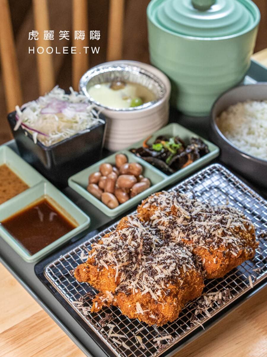 【新開店】超有哏起司豬排!季節限定口味吃得到「榴槤夾心」,特濃巧克力牽絲太邪惡 【新開店】超有哏起司豬排!季節限定口味吃得到「榴槤夾心」,特濃巧克力牽絲太邪惡