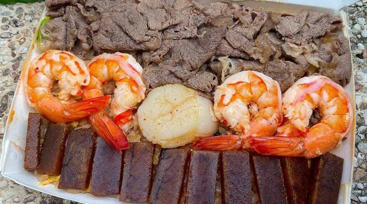 浮誇無極限!超澎派炒飯必吃季節限定「蝦芒」口味,招牌F4爽嗑滿滿牛肉、烏魚子 浮誇無極限!超澎派炒飯必吃季節限定「蝦芒」口味,招牌F4爽嗑滿滿牛肉、烏魚子