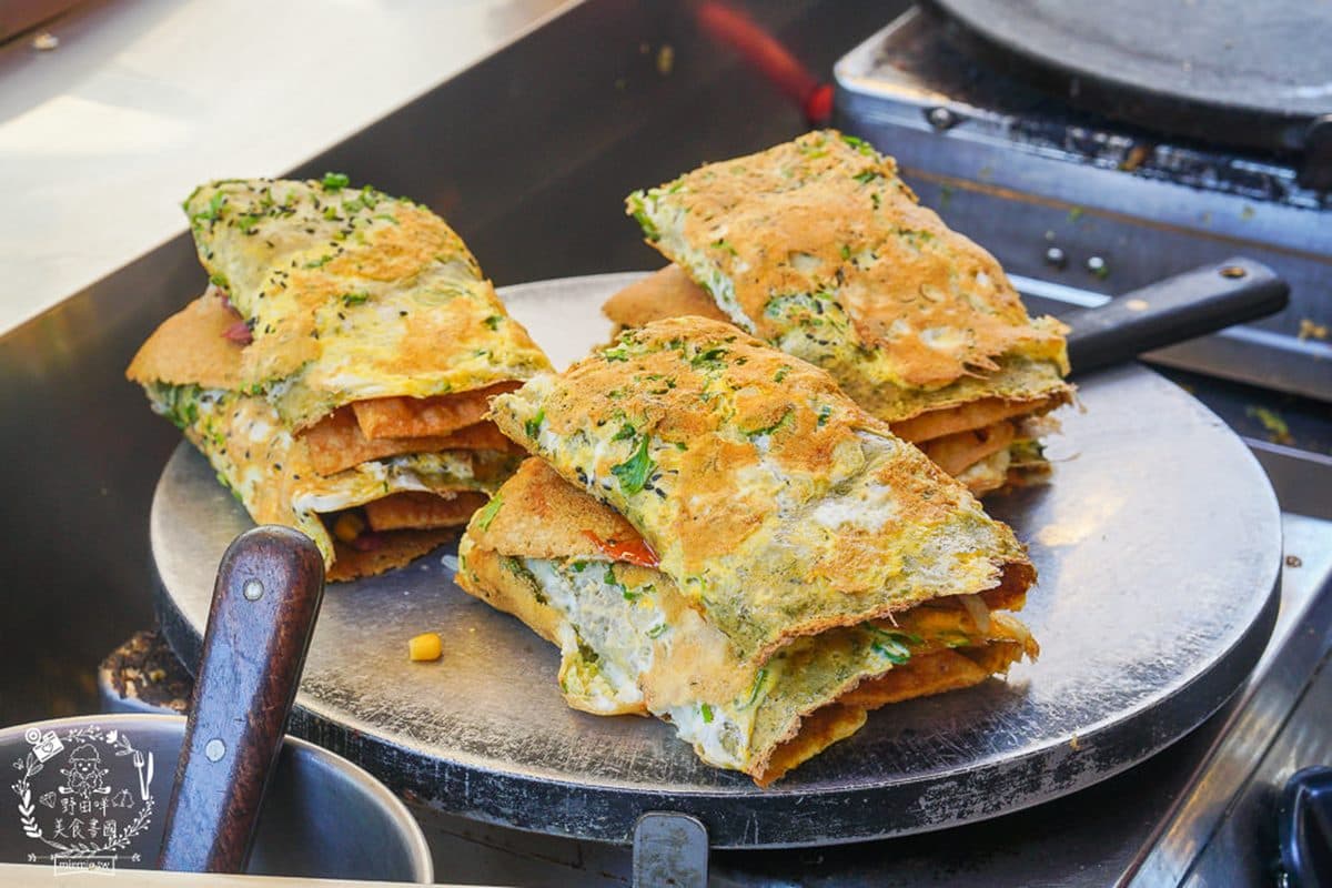 道地天津小吃!高雄巨大「煎餅果子」酥香唰嘴,重口味先嗑三杯雞、蜜汁叉燒 道地天津小吃!高雄巨大「煎餅果子」酥香唰嘴,重口味先嗑三杯雞、蜜汁叉燒