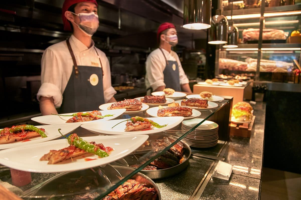 4家飯店內用強勢回歸!超狂8國烤肉吃到飽,憑接種卡或身分證都能打折 4家飯店內用強勢回歸!超狂8國烤肉吃到飽,憑接種卡或身分證都能打折