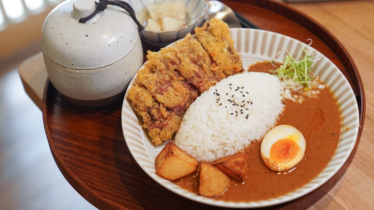 【新開店】IG暴紅高雄咖哩店!日式老宅建築超好拍,主食必點軟嫩炸牛排 【新開店】IG暴紅高雄咖哩店!日式老宅建築超好拍,主食必點軟嫩炸牛排