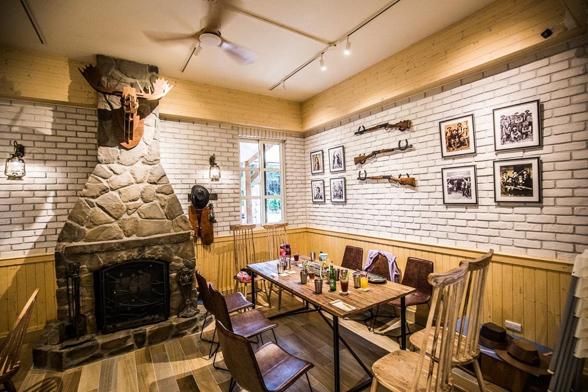 【新開店】神還原西部片!新北美式餐廳打卡「牧場大穀倉」,還能跟馬兒互動 【新開店】神還原西部片!新北美式餐廳打卡「牧場大穀倉」,還能跟馬兒互動