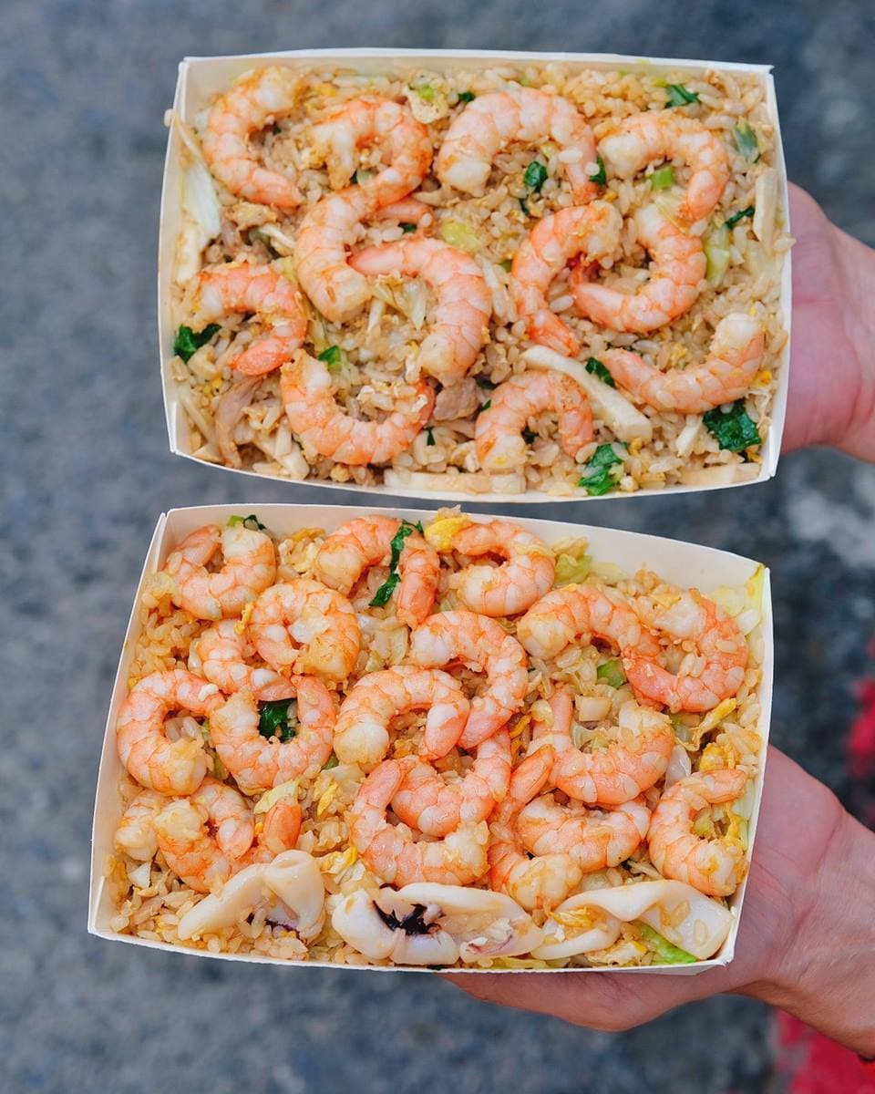 鋪滿大海蝦!台南超狂「蝦爆炒飯」每日限量10份,想吃先預約 鋪滿大海蝦!台南超狂「蝦爆炒飯」每日限量10份,想吃先預約