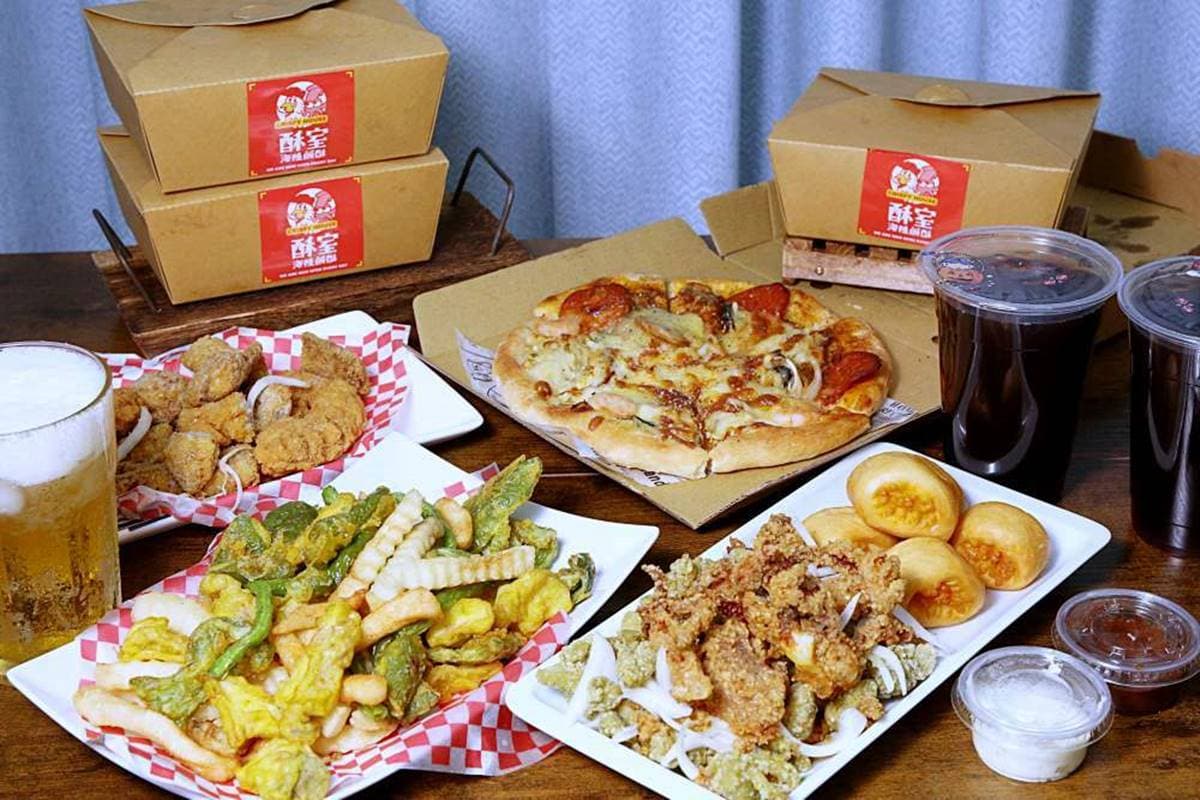 【新開店】超有哏!台中「綠色鹹酥雞」有滿滿九層塔香,銀絲捲必沾肉桂醬 【新開店】超有哏!台中「綠色鹹酥雞」有滿滿九層塔香,銀絲捲必沾肉桂醬