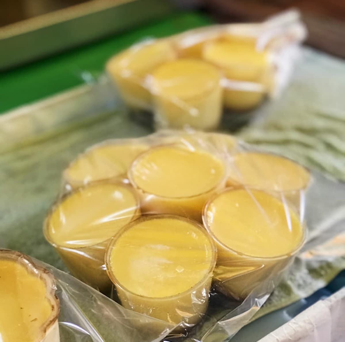 玩台南必逛百年菜市場!鴨母寮3家超有哏美食:巨無霸布丁、皮蛋涼麵 玩台南必逛百年菜市場!鴨母寮3家超有哏美食:巨無霸布丁、皮蛋涼麵