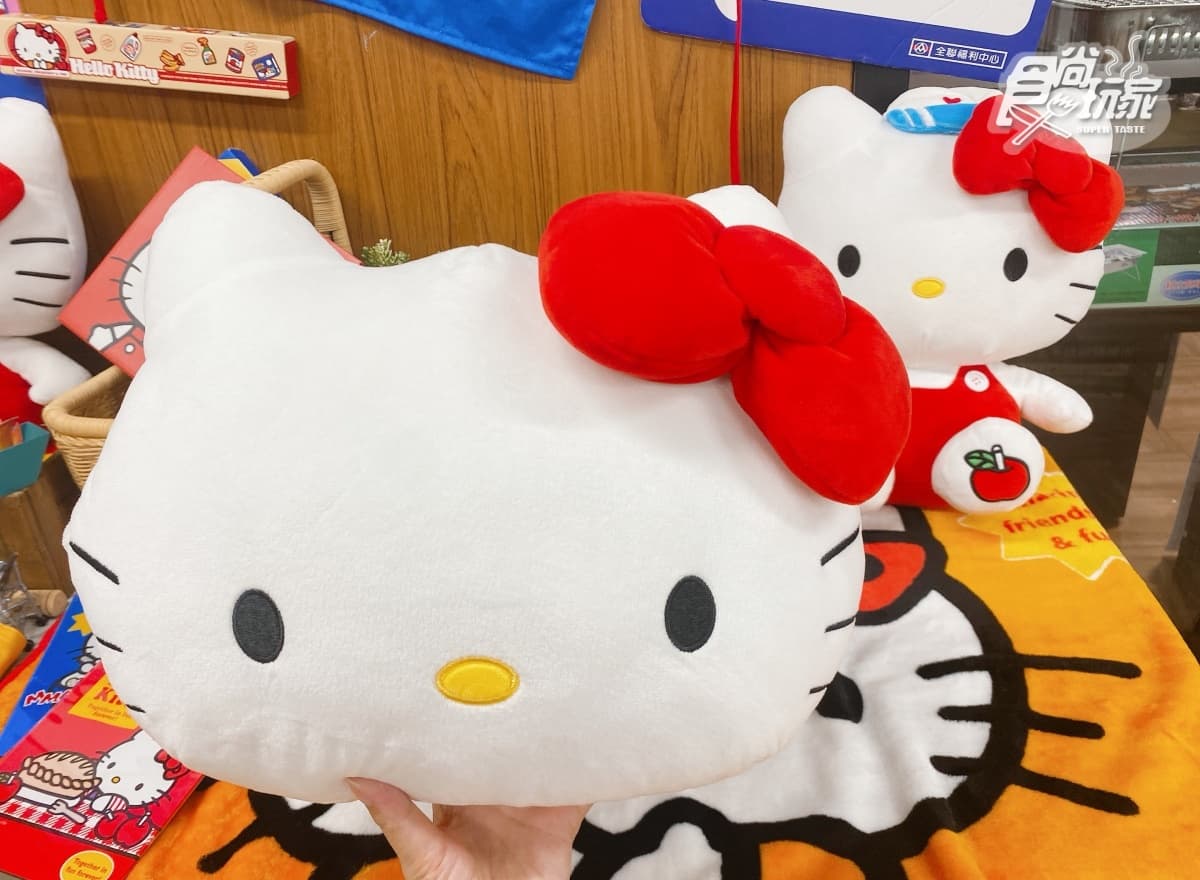 Kitty迷失心瘋!全聯Hello Kitty換購活動開跑,「暖手枕毛毯、蝴蝶結盤碟」萌翻 Kitty迷失心瘋!全聯Hello Kitty換購活動開跑,「暖手枕毛毯、蝴蝶結盤碟」萌翻
