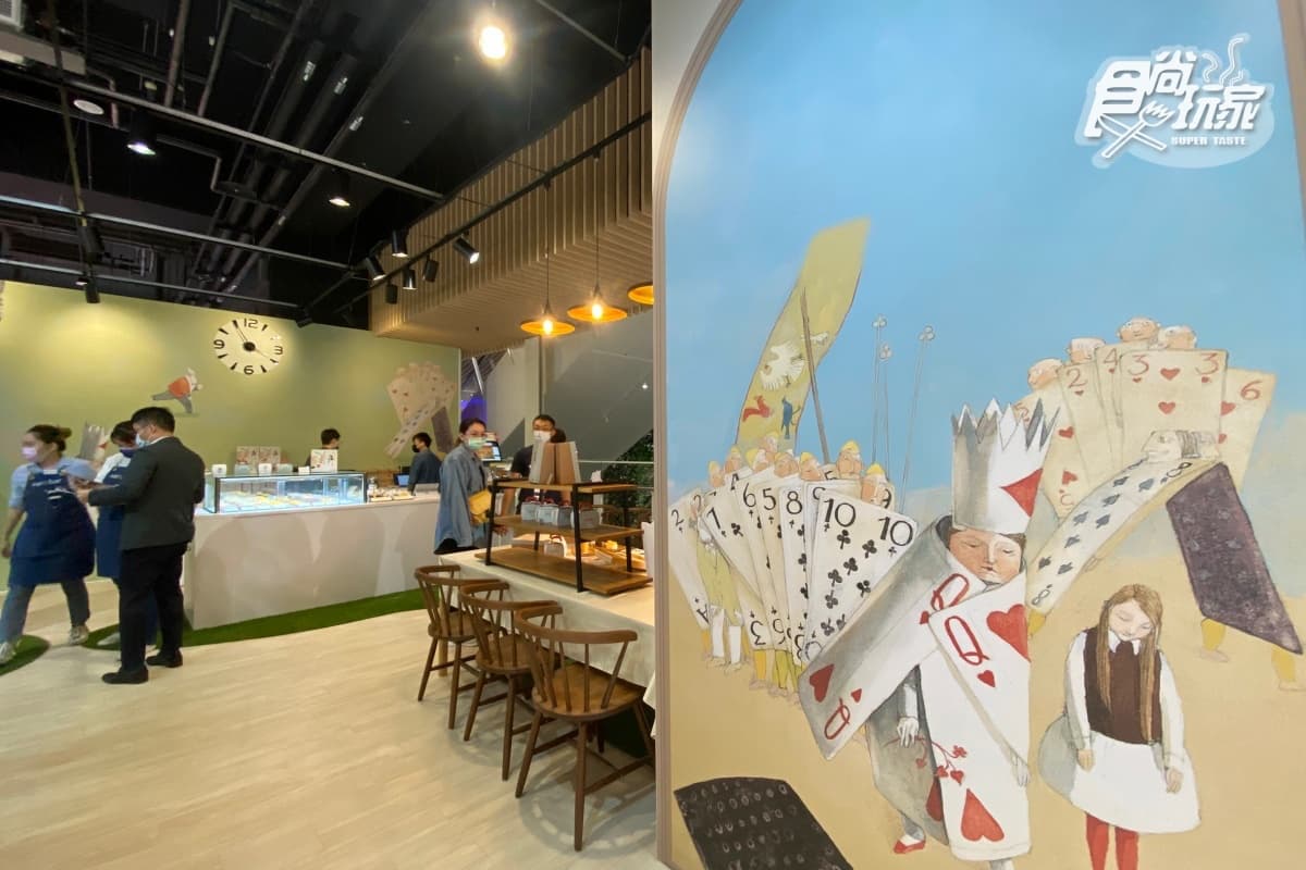 6米高Kitty萌翻!「環球桃園A19」7大亮點搶先看:三麗鷗玻璃屋、美食買一送一 6米高Kitty萌翻!「環球桃園A19」7大亮點搶先看:三麗鷗玻璃屋、美食買一送一