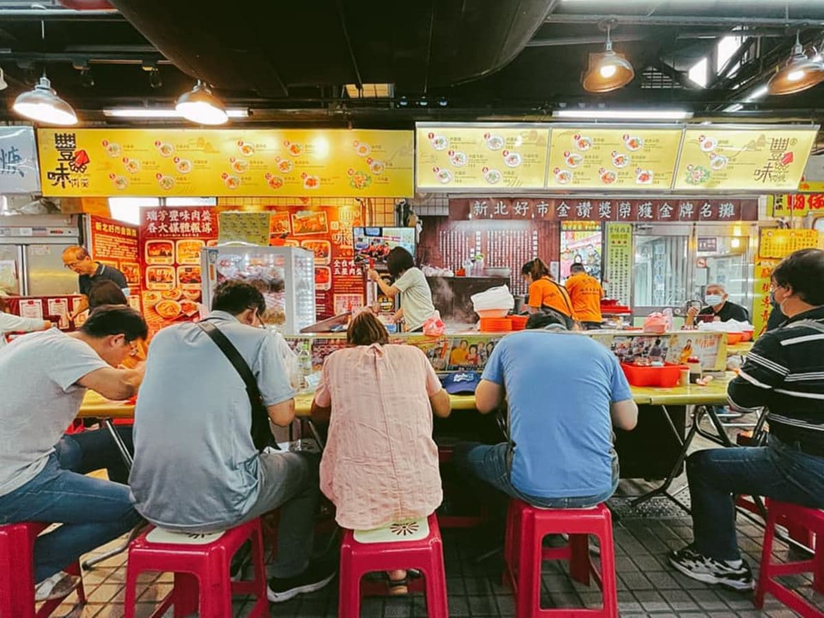 30年金牌名攤!瑞芳「溫體豬肉羹」每日手工現做,清甜湯頭搭配沙茶超唰嘴 30年金牌名攤!瑞芳「溫體豬肉羹」每日手工現做,清甜湯頭搭配沙茶超唰嘴