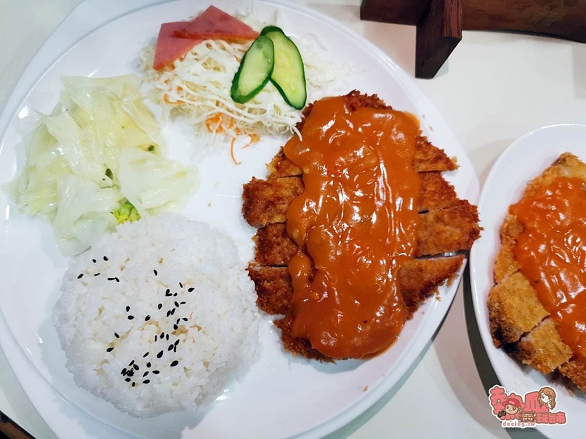 台南人的回憶!40年「鍋燒意麵」柴魚湯底超鮮甜,炸豬排淋特調沙拉醬才對味 台南人的回憶!40年「鍋燒意麵」柴魚湯底超鮮甜,炸豬排淋特調沙拉醬才對味