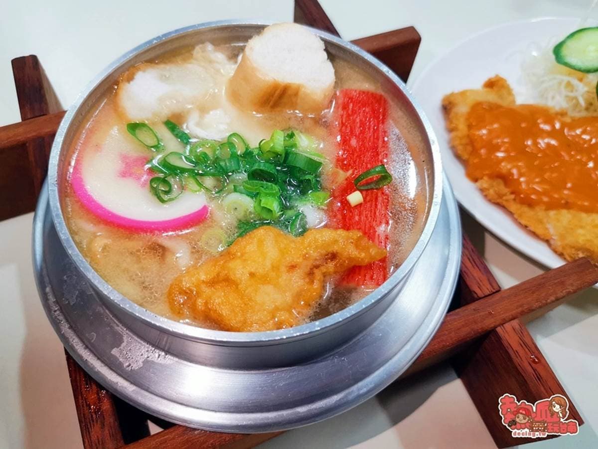 台南人的回憶!40年「鍋燒意麵」柴魚湯底超鮮甜,炸豬排淋特調沙拉醬才對味 台南人的回憶!40年「鍋燒意麵」柴魚湯底超鮮甜,炸豬排淋特調沙拉醬才對味