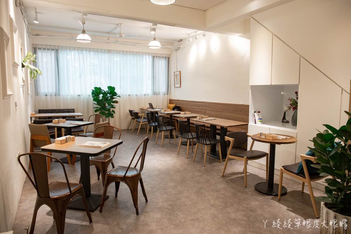 在地人私藏!新竹4家IG打卡早午餐:復古食堂裡嘗水潤餅、鯨魚牆搭烤爐飯糰 在地人私藏!新竹4家IG打卡早午餐:復古食堂裡嘗水潤餅、鯨魚牆搭烤爐飯糰