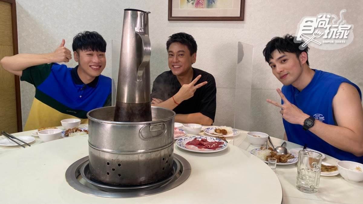 10/12《魚肉鄉民》網路限定版影音:偶像拼酒實錄