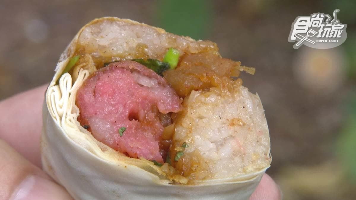 一賣30年!礁溪「春捲皮大腸包小腸」吃得到中藥香,限量甜不辣口感像仙貝