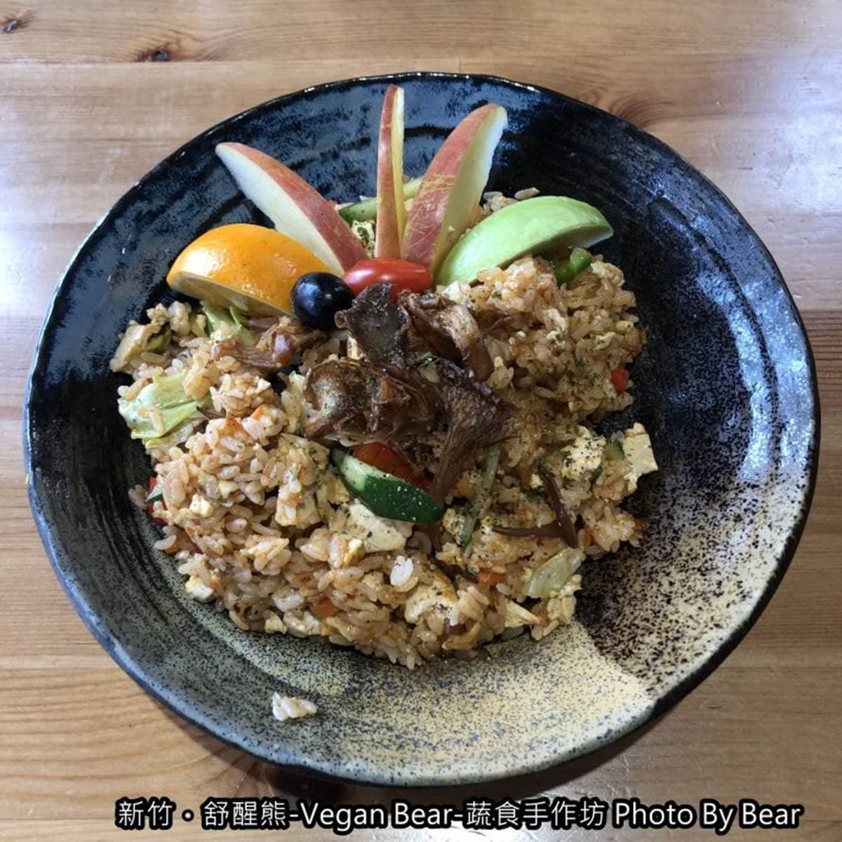 超有哏吃法!北部5家臭豆腐創意料理:牽絲臭豆腐披薩、限量起司堡臭豆腐 超有哏吃法!北部5家臭豆腐創意料理:牽絲臭豆腐披薩、限量起司堡臭豆腐