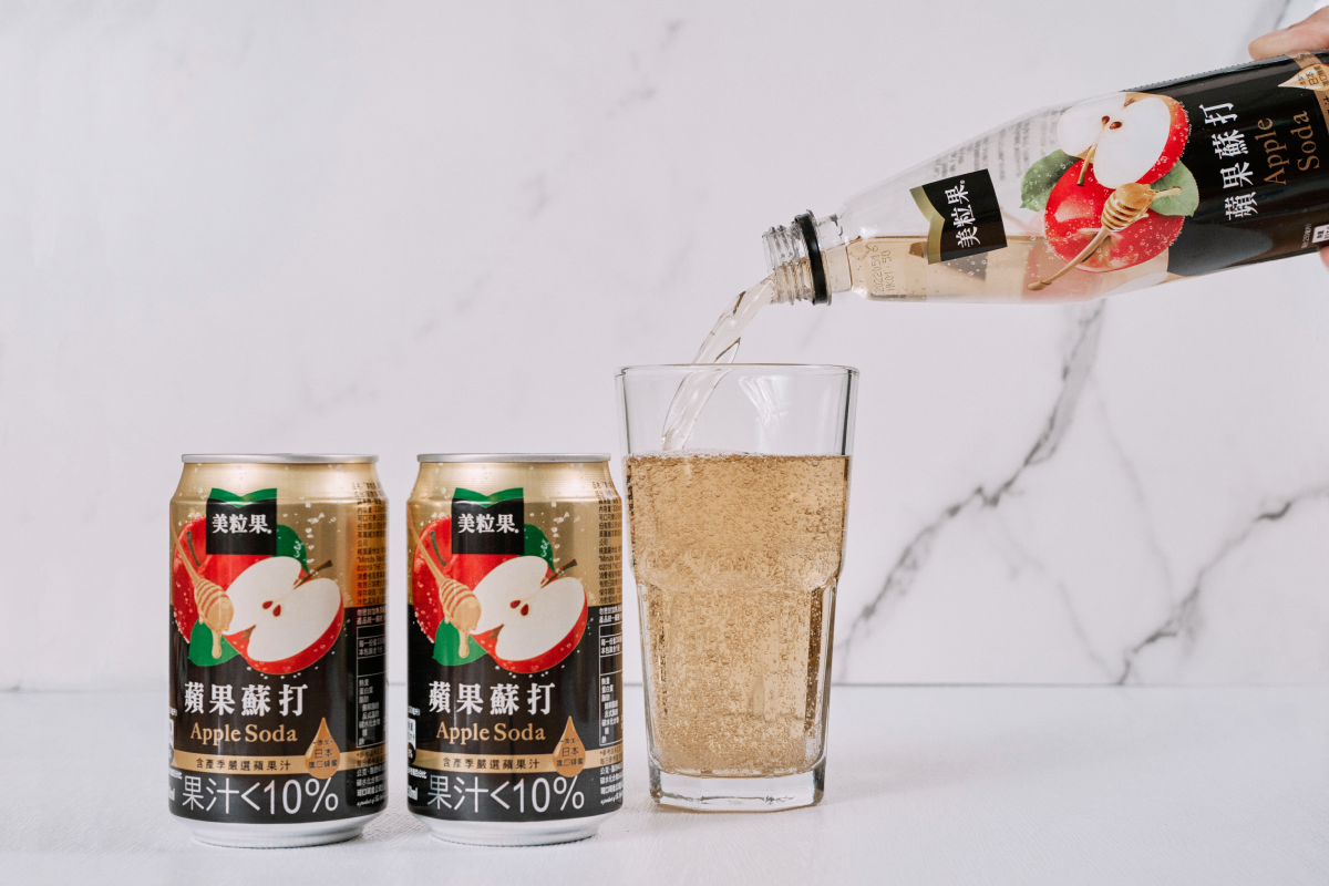 年末打氣助攻!美食百搭王「美粒果」蘋果蘇打療癒開喝,配披薩炸雞超對味 年末打氣助攻!美食百搭王「美粒果」蘋果蘇打療癒開喝,配披薩炸雞超對味