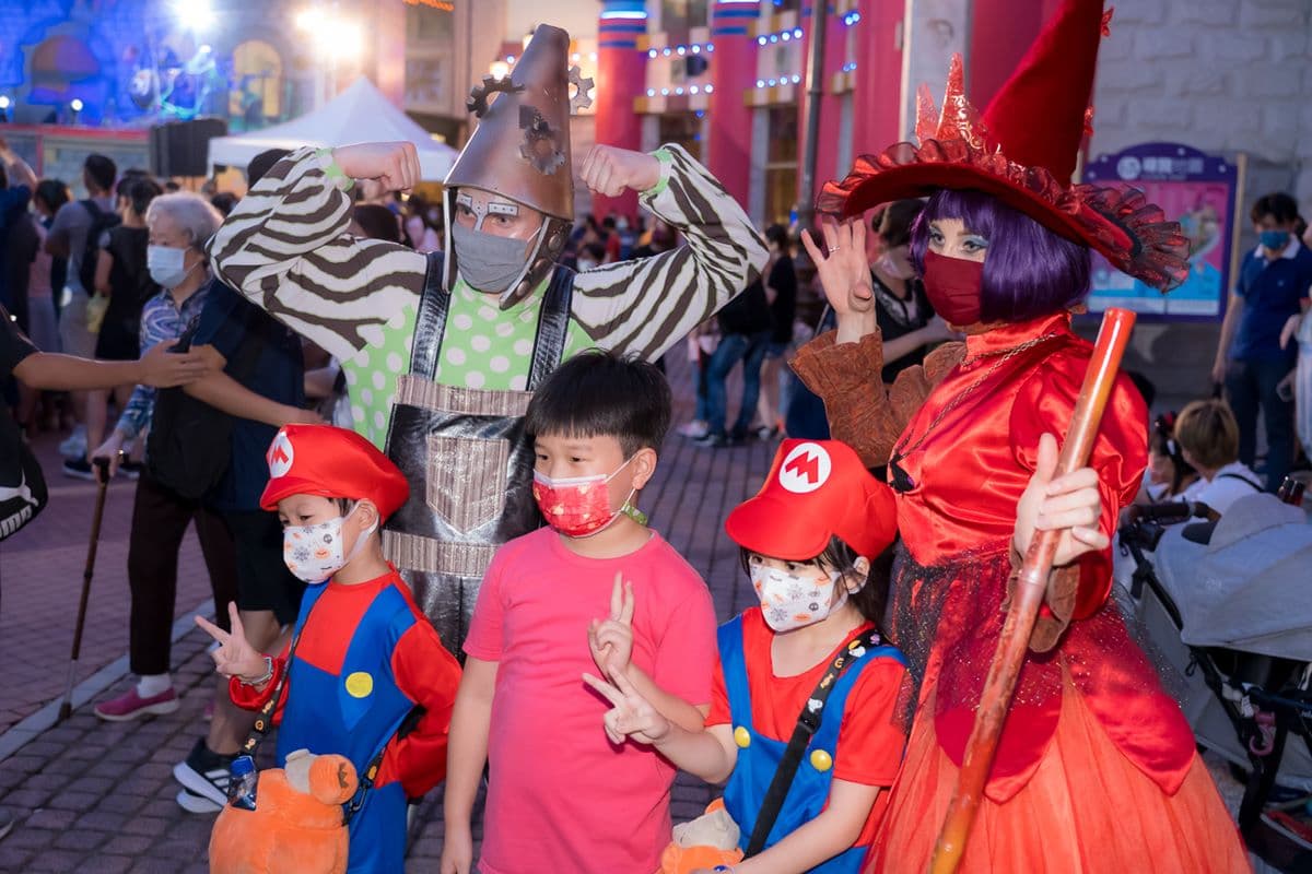 變裝入園只要333元!義大「萬聖遊行」看限定特技表演,加碼再送千元高雄券 變裝入園只要333元!義大「萬聖遊行」看限定特技表演,加碼再送千元高雄券