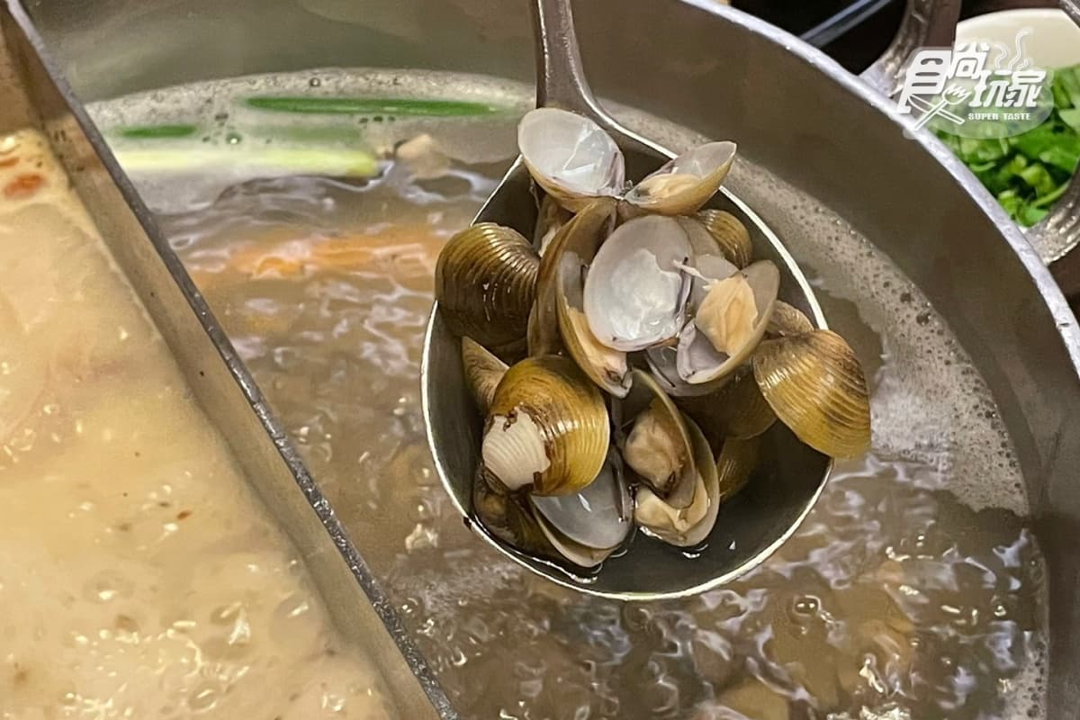 問鼎送「健保卡後4碼」總和九孔鮑魚!加碼黃金蜆湯底、手沖豆花必嘗鮮 問鼎送「健保卡後4碼」總和九孔鮑魚!加碼黃金蜆湯底、手沖豆花必嘗鮮