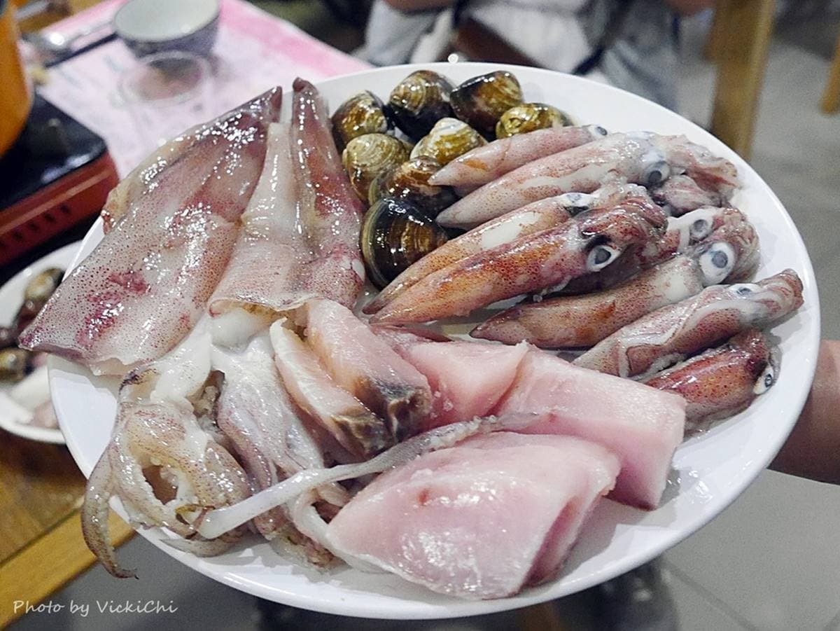 完全預約制!基隆超澎派「漁夫鍋」吃得到5種海鮮,倒入精釀啤酒湯頭更鮮甜 完全預約制!基隆超澎派「漁夫鍋」吃得到5種海鮮,倒入精釀啤酒湯頭更鮮甜