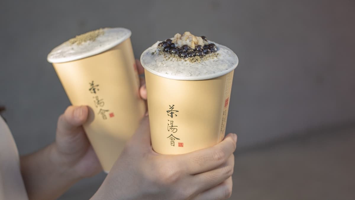 春水堂「黑糖珍珠鮮奶茶」暖上市!3大最新冬季飲品,必喝暖胃芝麻、燕麥奶 春水堂「黑糖珍珠鮮奶茶」暖上市!3大最新冬季飲品,必喝暖胃芝麻、燕麥奶
