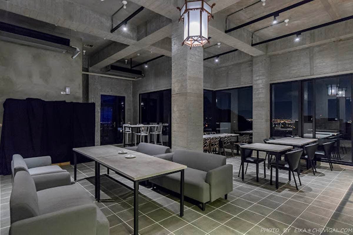 網美快收!台中北屯區7大打卡點:紙製大蘑菇、清水模夜景餐廳、玻璃貨櫃屋 網美快收!台中北屯區7大打卡點:紙製大蘑菇、清水模夜景餐廳、玻璃貨櫃屋
