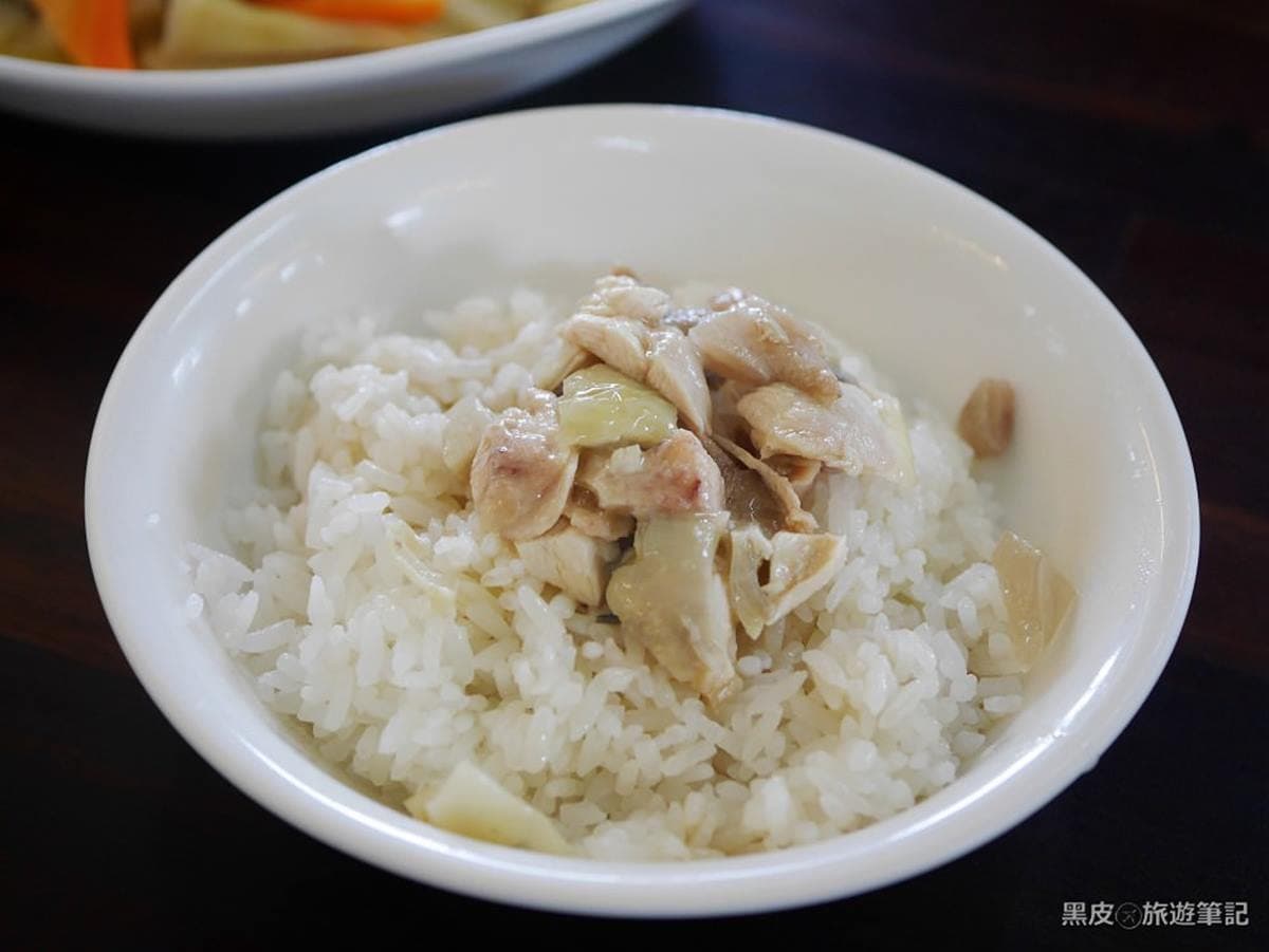 在地人激推!宜蘭隱藏版雞肉飯選用自種「合鴨米」,再淋店家親釀醬油更對味 在地人激推!宜蘭隱藏版雞肉飯選用自種「合鴨米」,再淋店家親釀醬油更對味