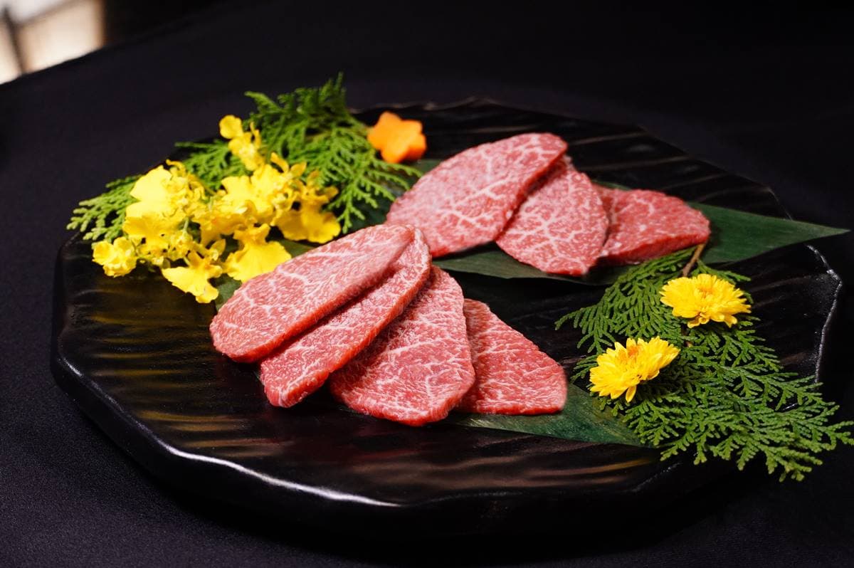 身分證拿出來!日式燒肉對中2碼「北港烏魚子」吃到飽,加碼隱藏版干貝漢堡 身分證拿出來!日式燒肉對中2碼「北港烏魚子」吃到飽,加碼隱藏版干貝漢堡