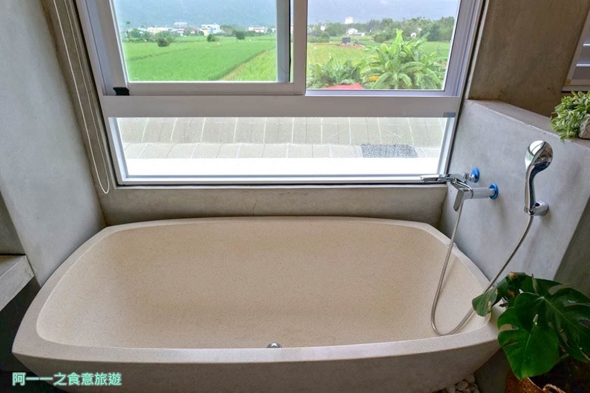 2人就能包棟!南投「純白Villa」有7種超美房型,打卡必拍夢幻吊椅、戲水池 2人就能包棟!南投「純白Villa」有7種超美房型,打卡必拍夢幻吊椅、戲水池
