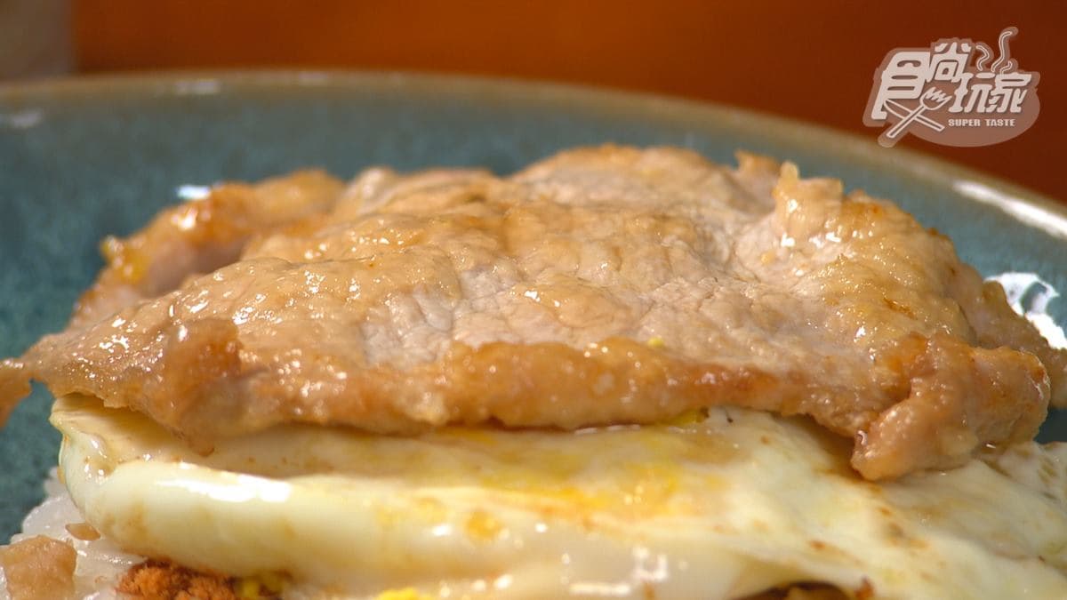 搶劫也要吃?台中人從小吃到大「海盜飯糰」,內行必點辣腸飯糰+麥角神組合 搶劫也要吃?台中人從小吃到大「海盜飯糰」,內行必點辣腸飯糰+麥角神組合