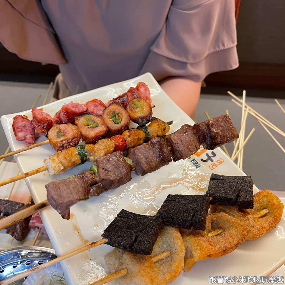冬季限定!新竹超夯串烤店推「鴛鴦串串」,浮誇海鮮塔加點必嗑「黃金蜆湯」 冬季限定!新竹超夯串烤店推「鴛鴦串串」,浮誇海鮮塔加點必嗑「黃金蜆湯」