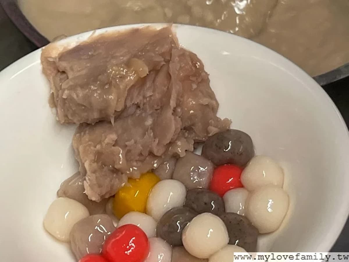 在地人才知!桃園「4.8星甜品店」必喝黃金比例紅豆湯,配料最推百搭蜜芋頭 在地人才知!桃園「4.8星甜品店」必喝黃金比例紅豆湯,配料最推百搭蜜芋頭