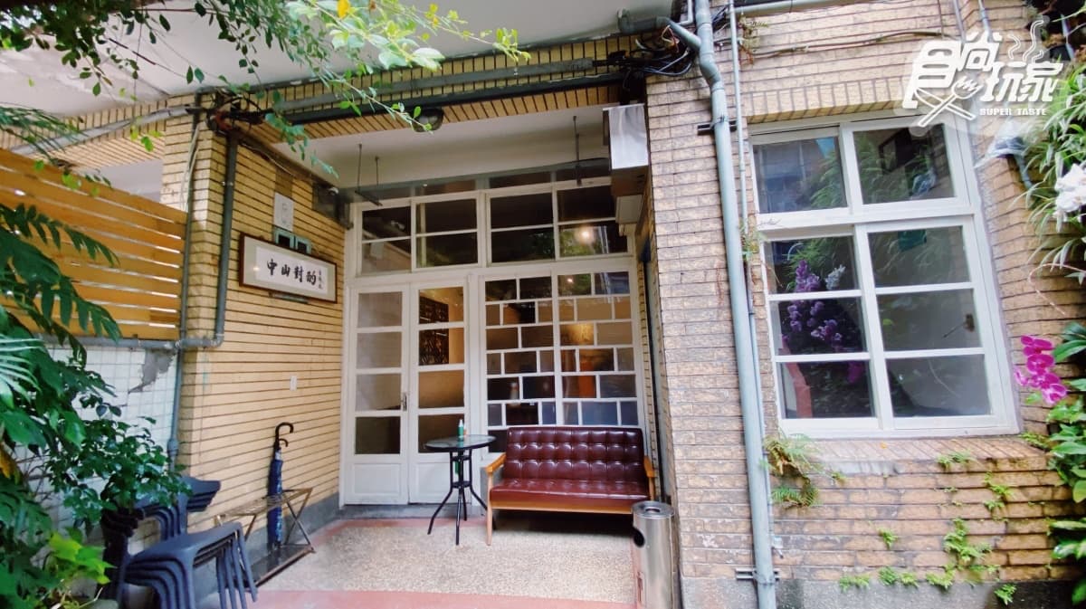 私廚聚餐來這就對了!65年老宅吃粵菜,必嘗1斤法國正龍鱈、頭抽焗海蝦 私廚聚餐來這就對了!65年老宅吃粵菜,必嘗1斤法國正龍鱈、頭抽焗海蝦