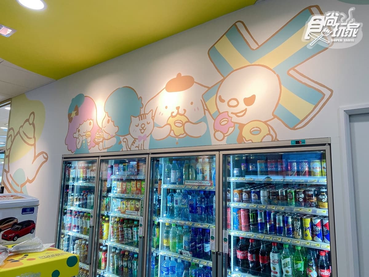 KITTY、布丁狗馬卡龍杯萌翻!7-11全新「三麗鷗X-STORE5」在桃園,再吃金莎巧克力冰 KITTY、布丁狗馬卡龍杯萌翻!7-11全新「三麗鷗X-STORE5」在桃園,再吃金莎巧克力冰