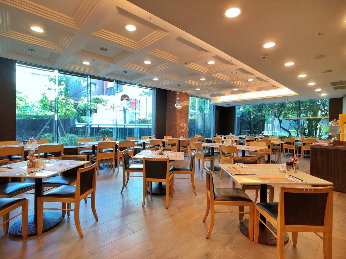 飯店吃到飽「10人都打折」!壽星出示證件75折優惠,同行者用餐也有好康 飯店吃到飽「10人都打折」!壽星出示證件75折優惠,同行者用餐也有好康