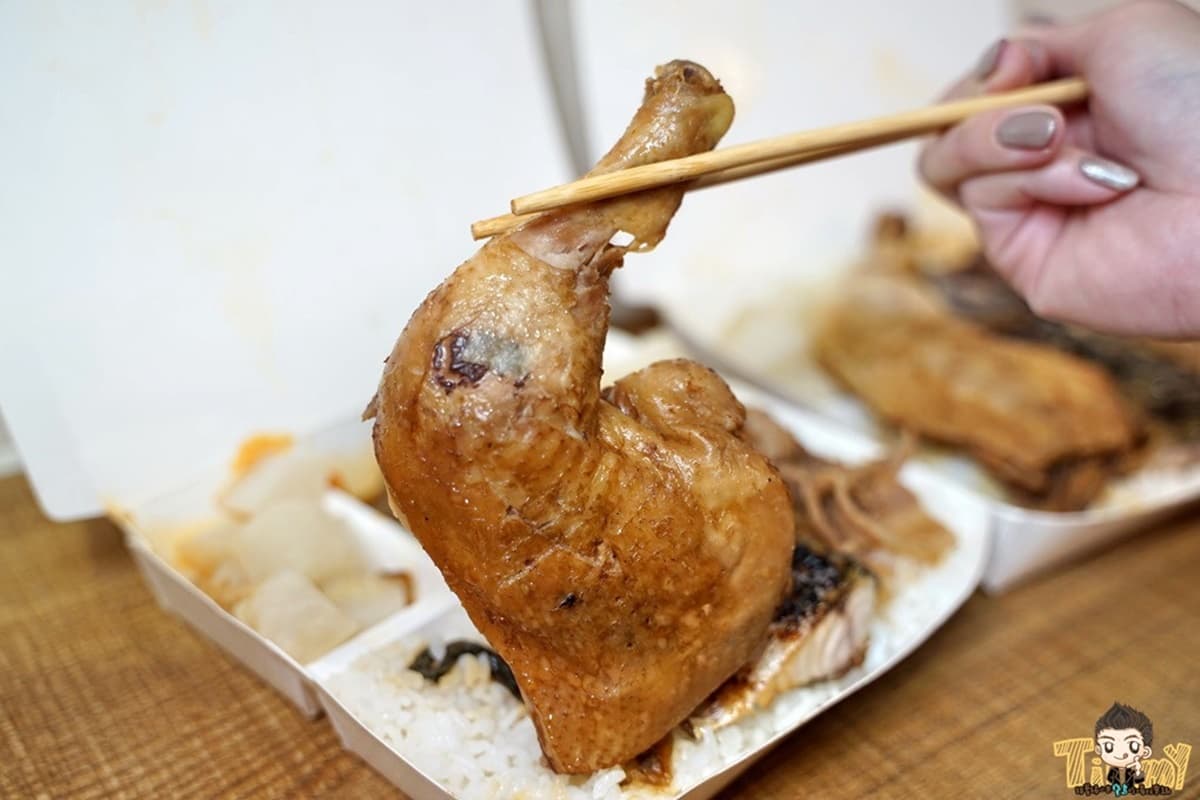 小資族看過來!新竹「豪華3主菜便當」只要80元,雞腿+鯖魚+燒肉撐爆餐盒 小資族看過來!新竹「豪華3主菜便當」只要80元,雞腿+鯖魚+燒肉撐爆餐盒