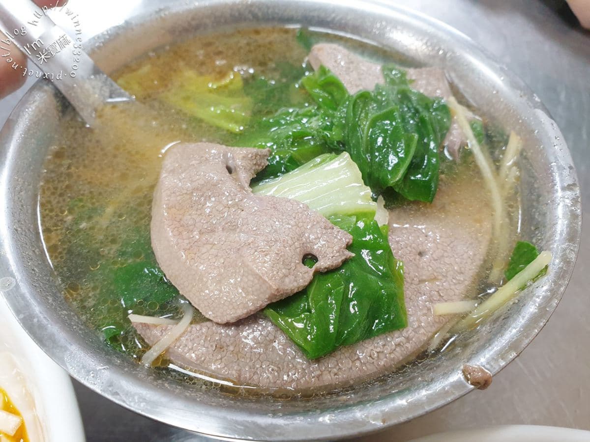 在地人激推!新店小吃「三色飯」1碗有多種吃法,塔香辣肉醬加皮蛋香氣獨特 在地人激推!新店小吃「三色飯」1碗有多種吃法,塔香辣肉醬加皮蛋香氣獨特